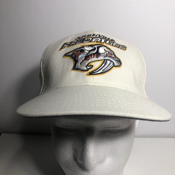 Vintage bashing predators fitted hat size 7 1/8 - Picture 1 of 3